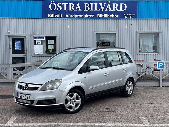 Opel Zafira 2 of 5