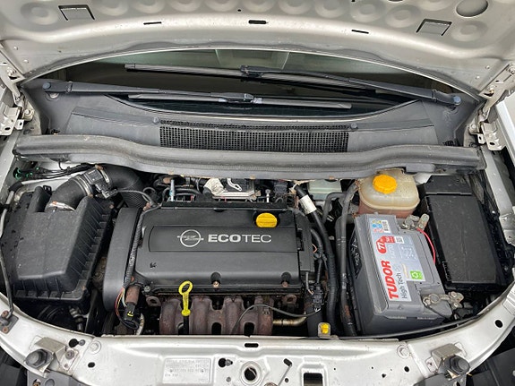 Opel Zafira 10 of 10