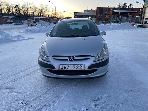 Peugeot 307 2 of 10