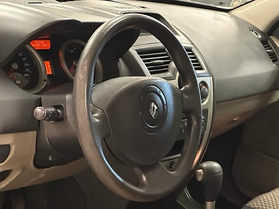 Renault Megane II 10 of 10