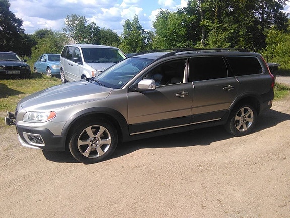Volvo XC70 4 of 5