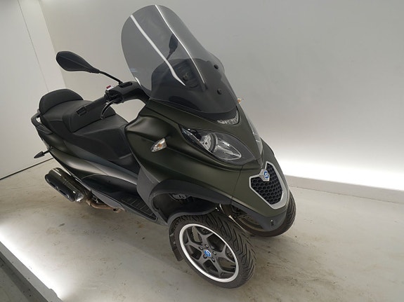 Piaggio MP3 500 LT 2 of 3