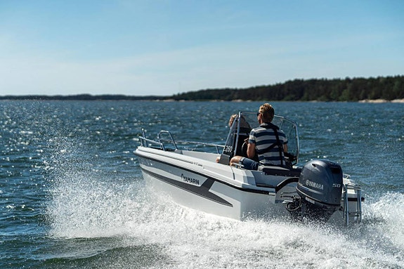 (NY) Yamarin 46 SC -24 Yamaha F50 -24 3 of 5