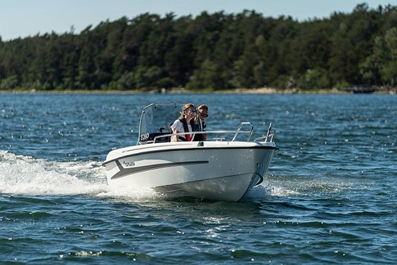 (NY) Yamarin 46 SC -24 Yamaha F50 -24 2 of 5