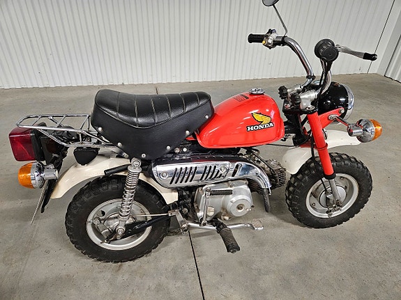 Honda Z50J Monkey Bike Mycket fint originalskick 2 of 5