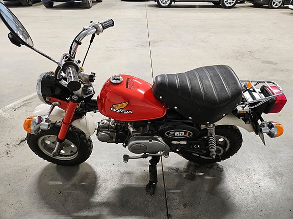 Honda Z50J Monkey Bike Mycket fint originalskick 4 of 5