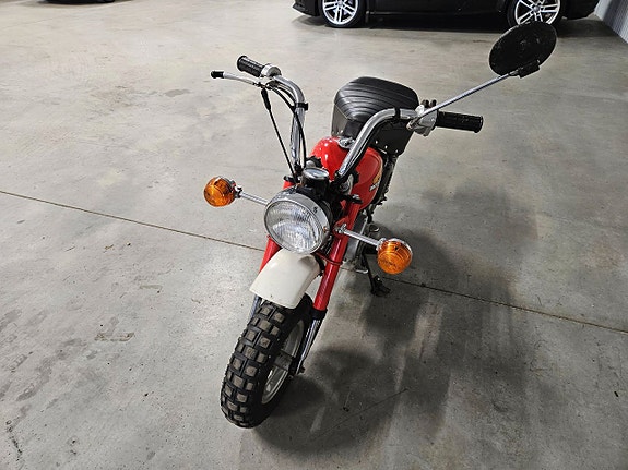 Honda Z50J Monkey Bike Mycket fint originalskick 5 of 5