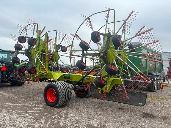 CLAAS Liner 4800 Business
