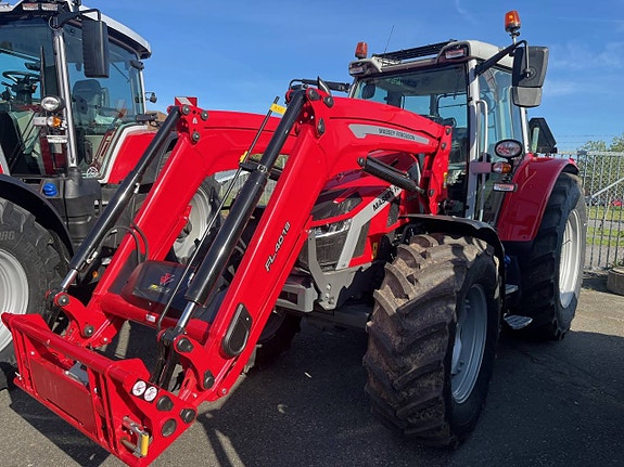 Massey Ferguson 5s 145 Dyna-6
