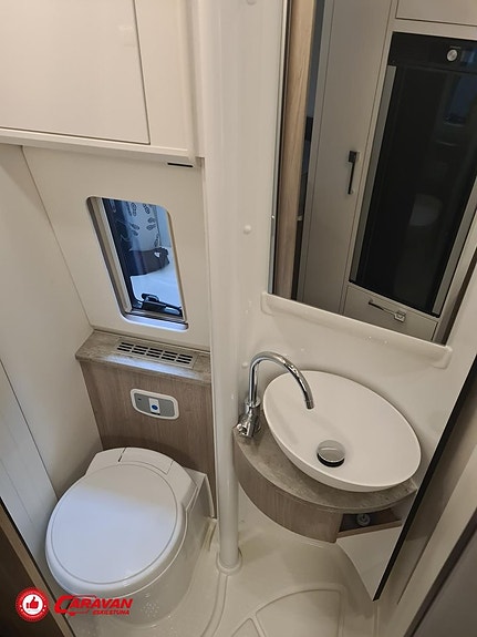 Kabe Travel Master Van 690 LB 12 of 25