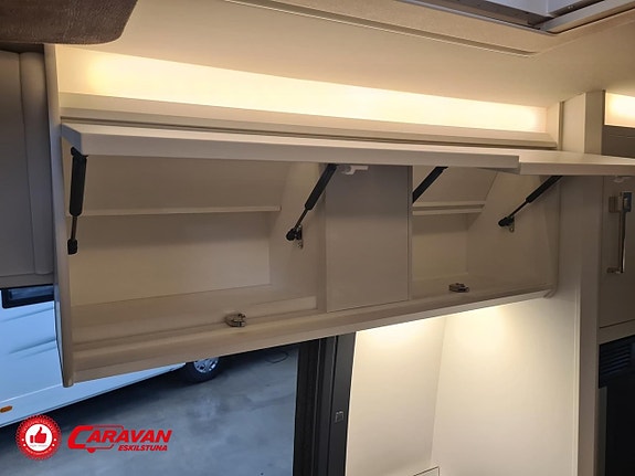 Kabe Travel Master Van 690 LB 9 of 25