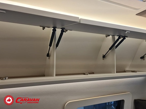 Kabe Travel Master Van 690 LB 18 of 25