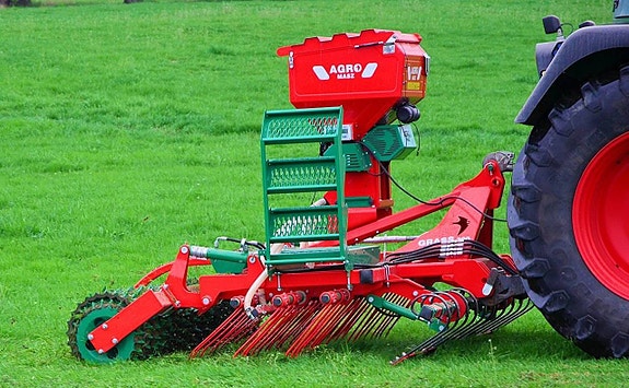 Agro-Masz Grass 300+Småfrölåda SP230