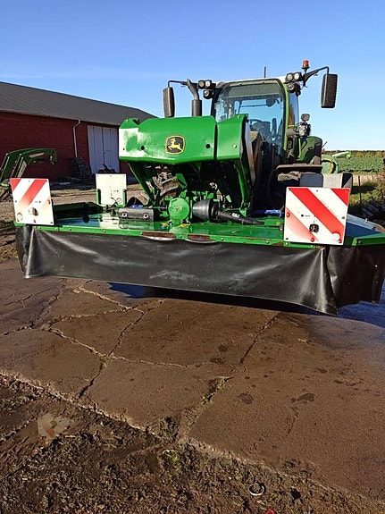 John Deere 131 frontslåtterkross