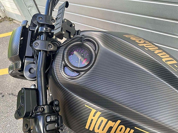 Harley-Davidson 3 of 5
