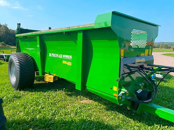 Pronar NV 161/5 Gödselspridare 14,6 Ton
