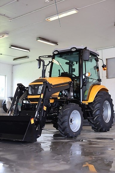 Traktor 50 hk Multitrac 500 m Frontlastare 199 950:-