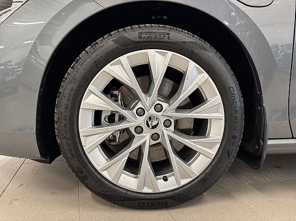 Skoda Superb 9 of 13