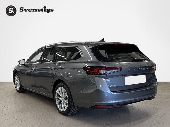 Skoda Superb 3 of 5