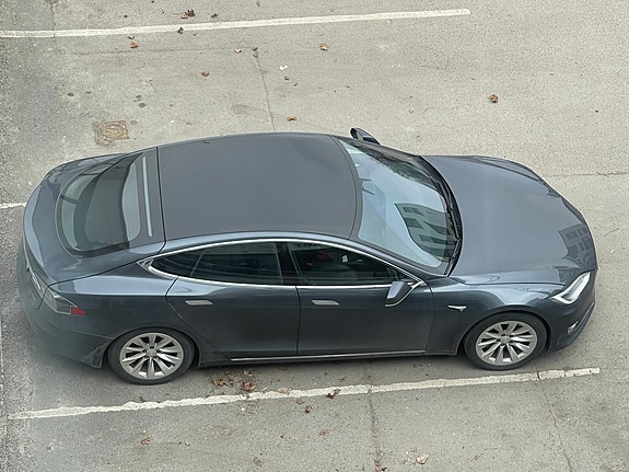 Tesla Model S 6 of 11