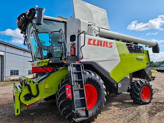 CLAAS Trion 520 VARIO 620