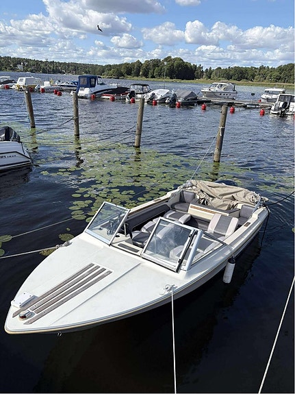 Starcraft American 16 130hk daycruiser 2 of 7