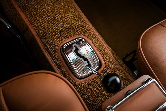 Mercedes-Benz 280 SL 13 of 19