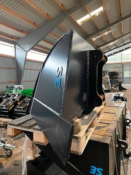 SE Equipment  S60 Dikesskopa 500L 1750 / 300mm 3 of 5