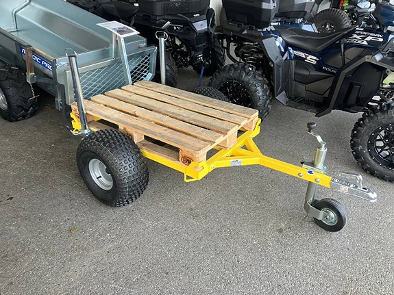 Iron Baltic Vatten/pall vagn