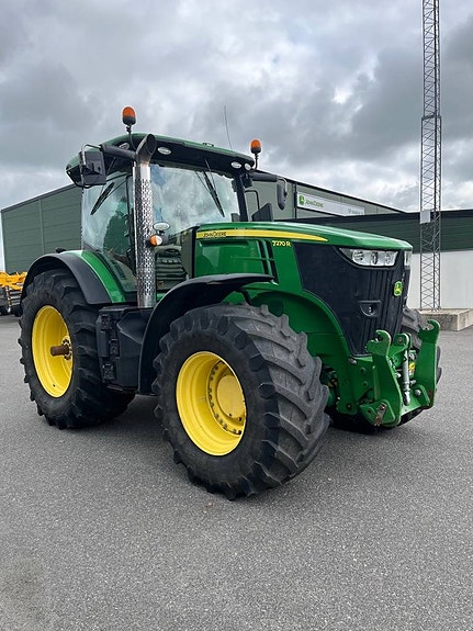 John Deere 7270R