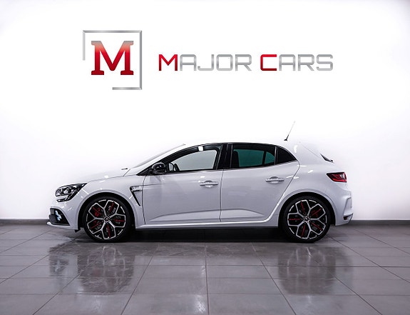 Renault Megane IV 3 of 5