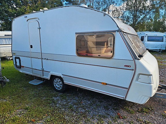 Solifer 450 "dubbelsäng/ överslaf " förtält