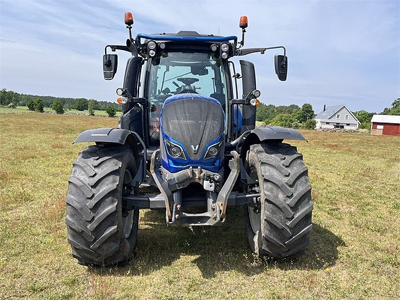 Valtra N 174 Direct Twintrac skog