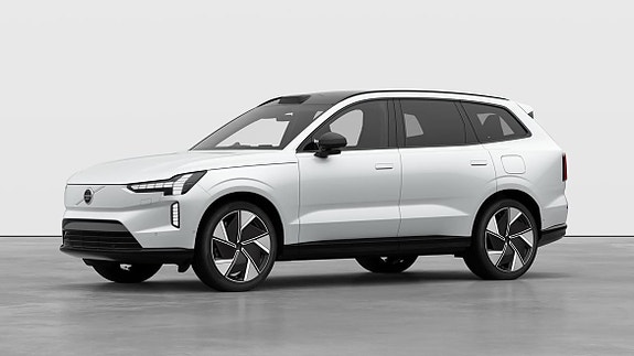 Volvo EX90 2 of 8
