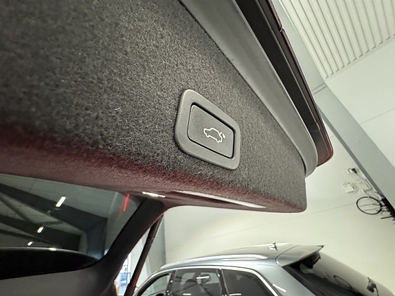 Volvo XC60 17 of 17
