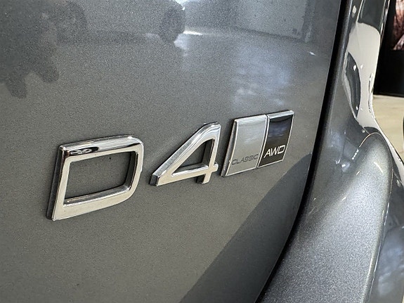 Volvo XC60 6 of 17