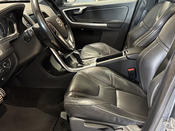 Volvo XC60 8 of 17