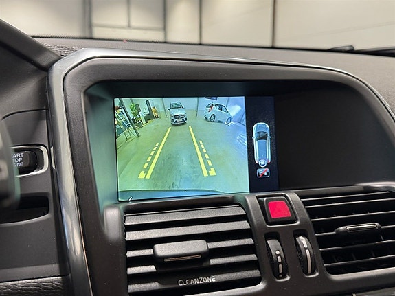 Volvo XC60 14 of 17