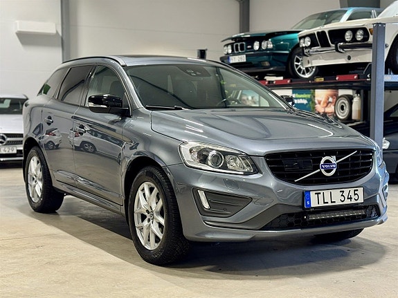 Volvo XC60 2 of 17