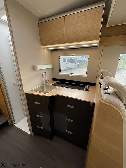 Adria Matrix 670 SL 60Y | LÅNGBÄDDAR | 60Y EDITION 16 of 27