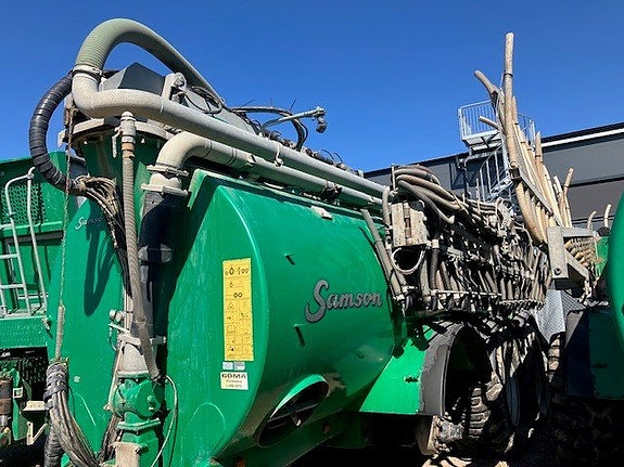 Ramp till Gödseltunna Samson SBX 2 24 m