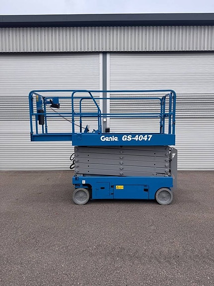 Elsaxlift 12m Genie GS4047 - Begagnad 2 of 7