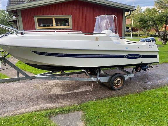 Crecent V20 5,28m , 115 Evinrude E-tec insprut, 30 kärra