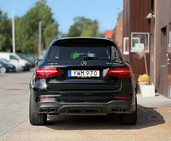 Mercedes-Benz GLC63 4 of 30