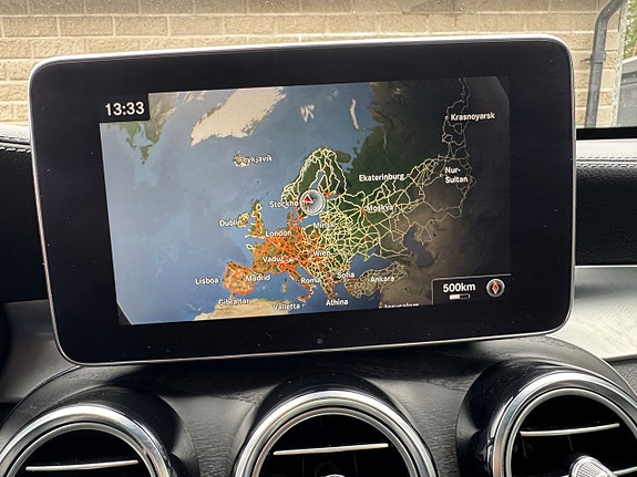 Mercedes-Benz GLC63 24 of 30