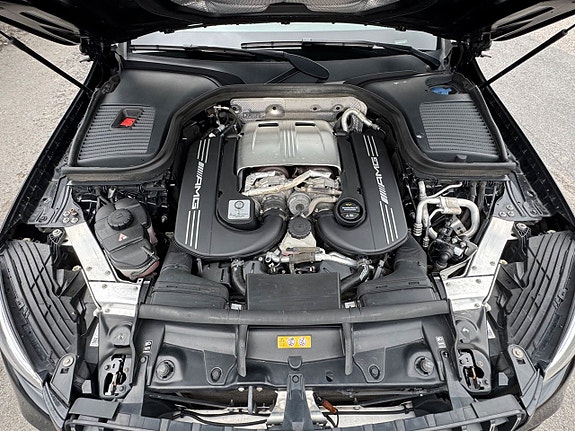 Mercedes-Benz GLC63 18 of 30