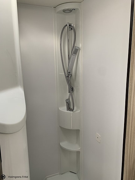 Adria Compact DL 60Y 13 of 22