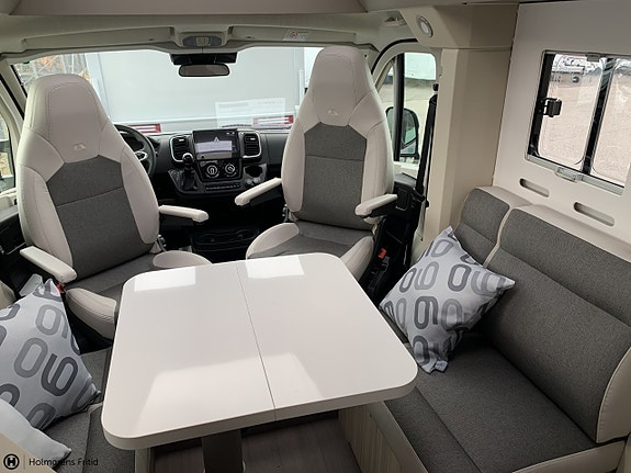 Adria Compact DL 60Y 6 of 22