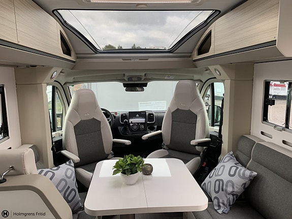 Adria Compact DL 60Y 11 of 22