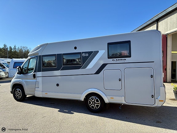 Adria Compact DL 60Y 4 of 22